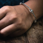 Load image into Gallery viewer, Silver twisted pearl rope bangle