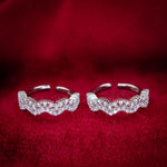 Load image into Gallery viewer, WaveLuxe – Sparkling Silver Toe Ring