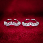 Load image into Gallery viewer, SparkleWave – 925 Silver Toe Ring