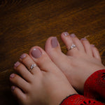 Load image into Gallery viewer, CrownGleam – Silver Toe Rings