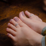 Load image into Gallery viewer, SparkleWave – 925 Silver Toe Ring