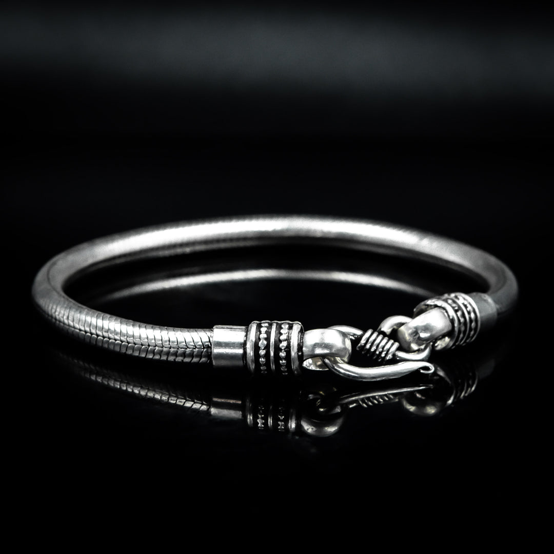 Silver classic bracelet