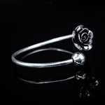 Load image into Gallery viewer, Sterling silver floral pattern bangle
