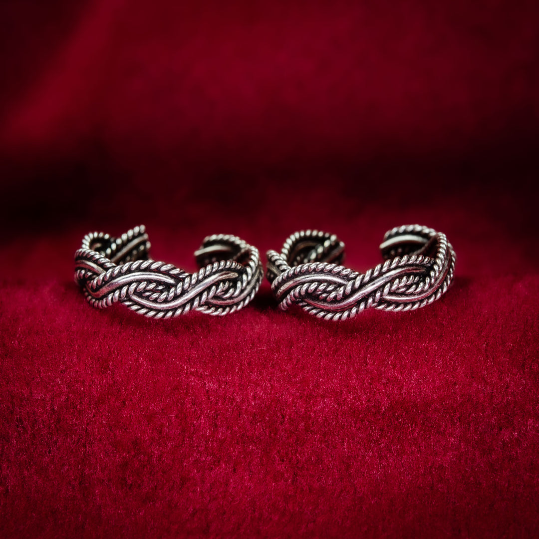 TwineKnot – 925 Silver Toe Ring
