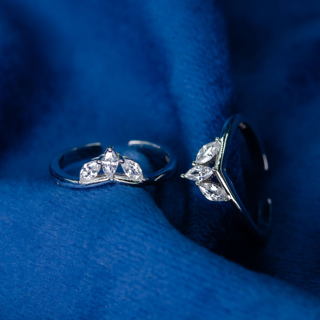 CrownGleam – Silver Toe Rings