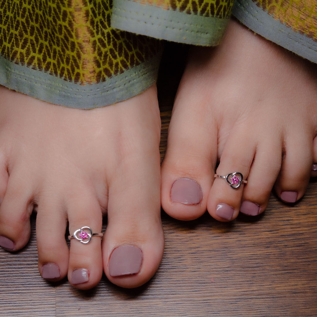 BloomCharm – Silver Toe Rings with Pink Stones