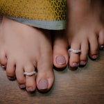 Load image into Gallery viewer, WaveGlow – 925 Silver Toe Ring
