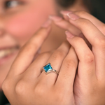 Load and play video in Gallery viewer, TwistStone – Midnight Blue Adjustable 925 Silver Ring
